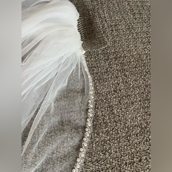 Cathed length beaded edge veil - Picture 1 of 4